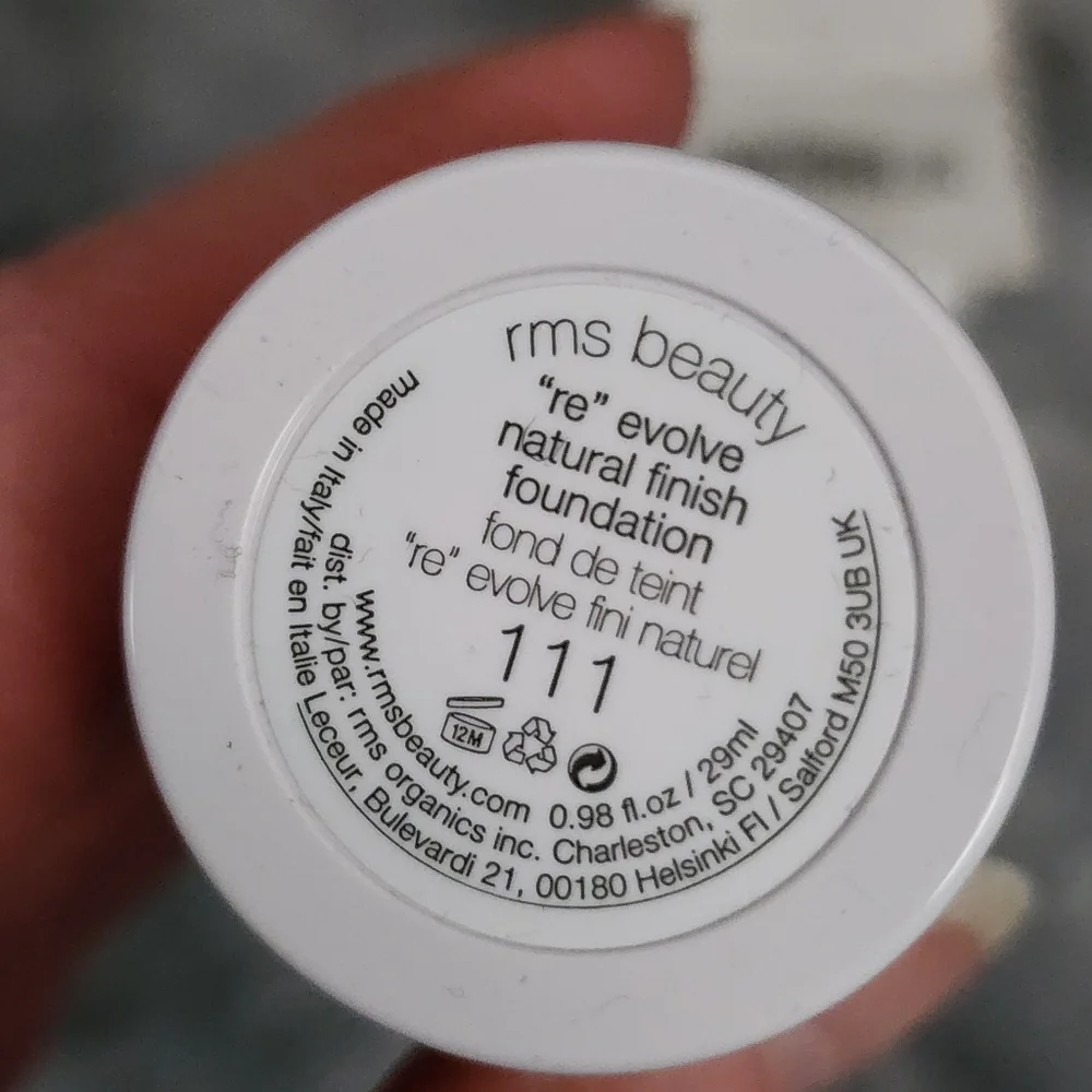 RMS Beauty ReEvolve Natural Finish Liquid Foundation In Rich Brown #111